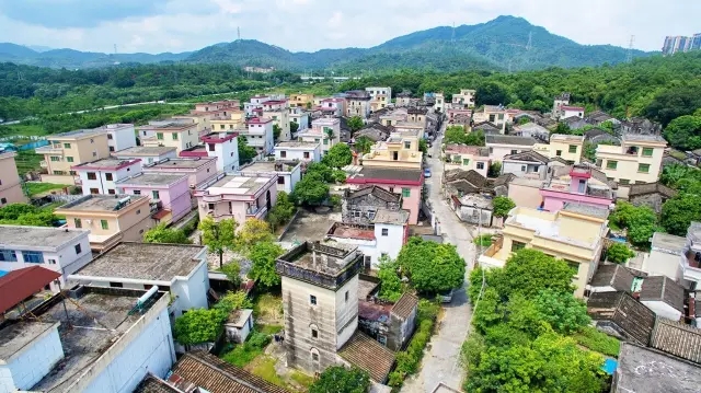 大车村,位于南朗镇政府西北偏北方,地形呈似长方形状.